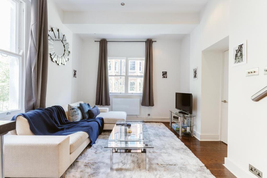 Coolest Flat In Central London! * Londra