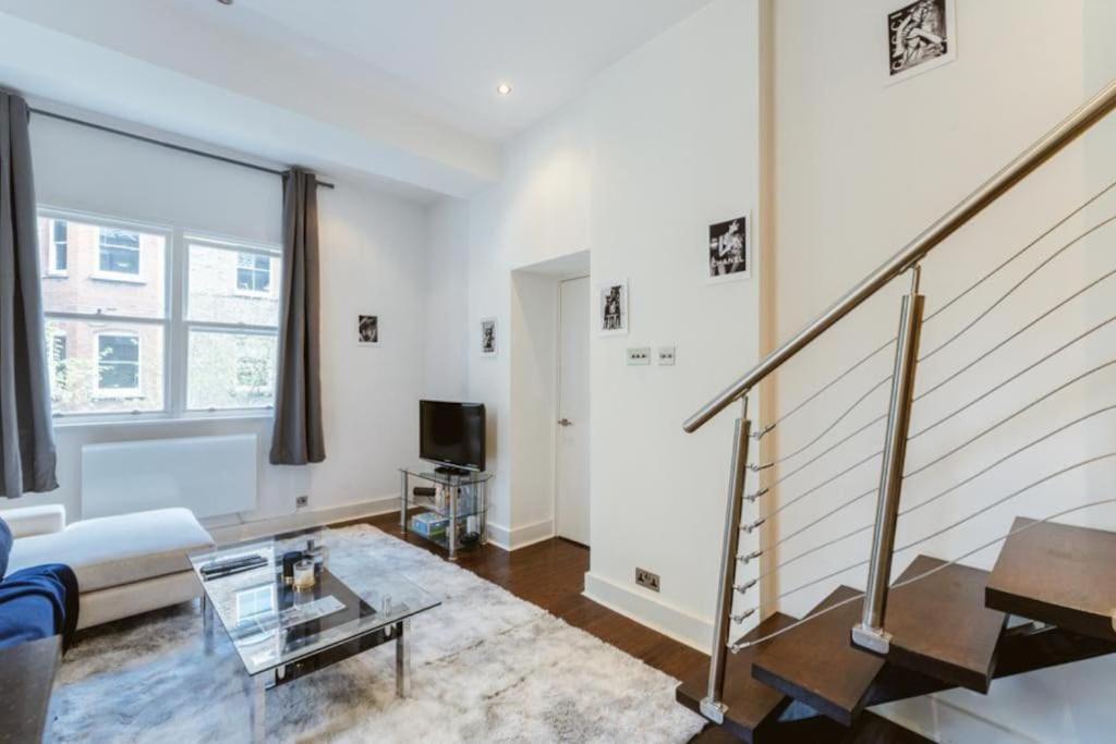 Apartament Coolest Flat In Central London!