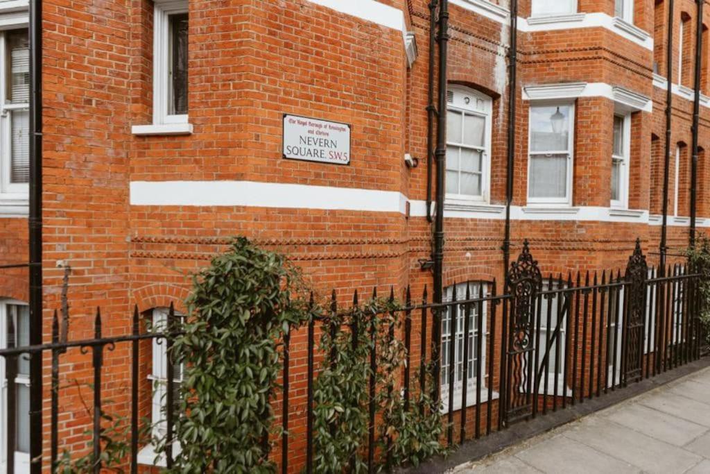 Apartament Coolest Flat In Central London!